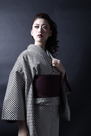 漆黒